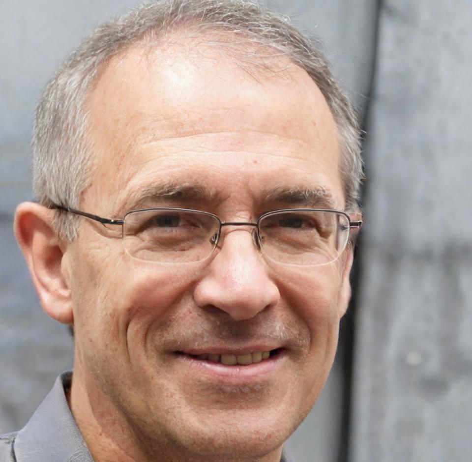 Finanzexperte Dr. Michael Hoffmann